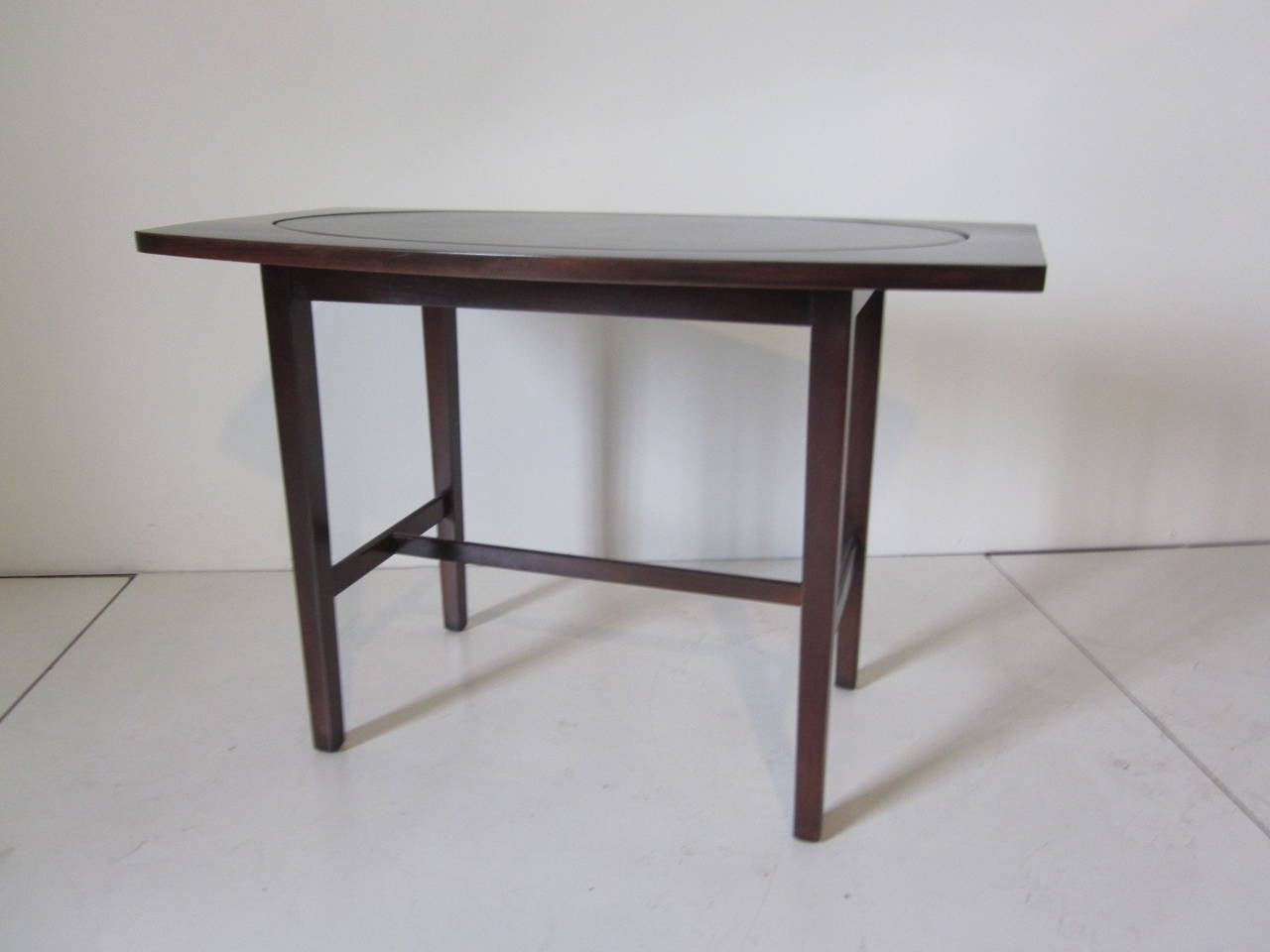 Paul McCobb Perimeter Group Side Table In Excellent Condition In Cincinnati, OH