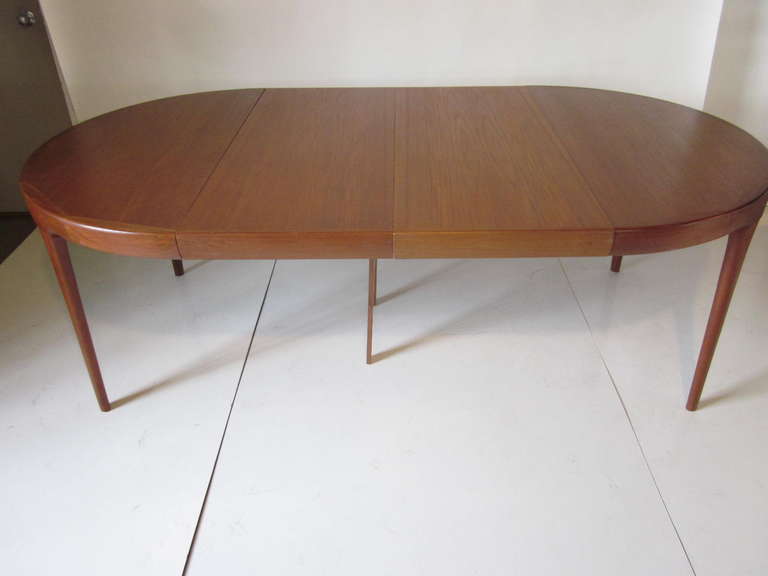 Niels Moeller Dining Table