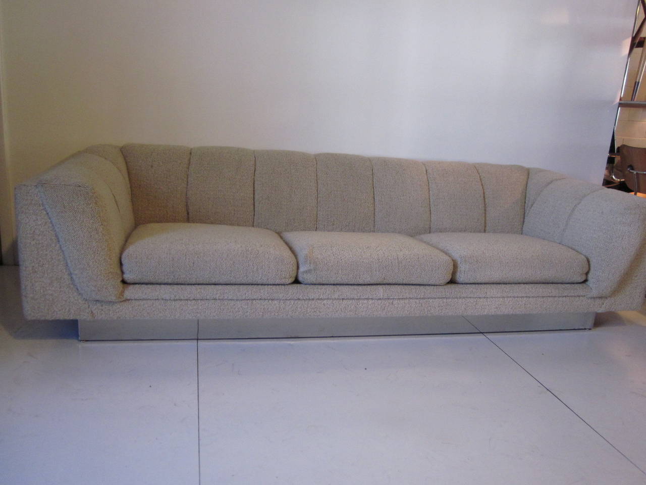 Milo Baughman Styled Sofa In Excellent Condition In Cincinnati, OH