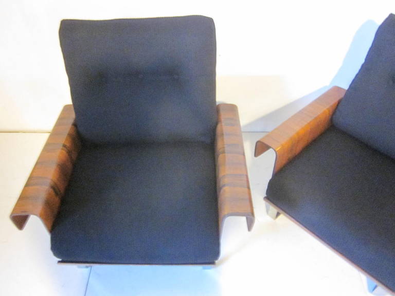 Rosewood Lounge Chairs In Excellent Condition In Cincinnati, OH