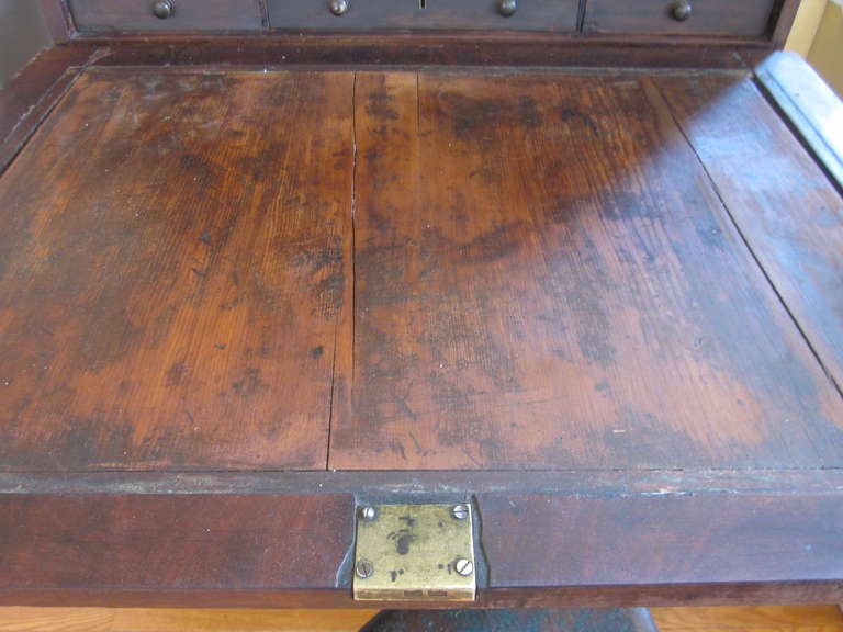 Late 1800s Mahogany Plantation Desk In Fair Condition In Katonah, NY