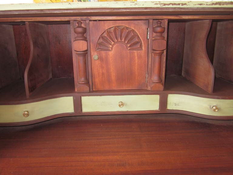 Vintage Chippendale Style Flip Top Desk In Excellent Condition For Sale In Katonah, NY