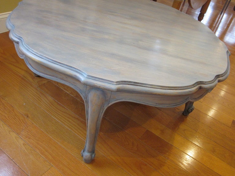 Round Distressed Finish Coffee Table 2