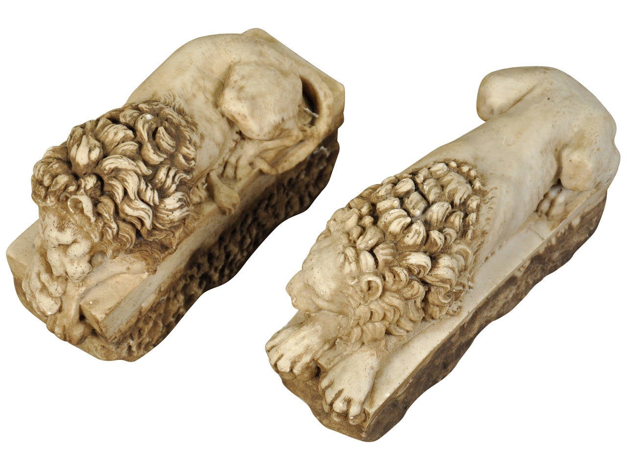 Italian A Pair Of Hand Carved Marble Recumbant Lions From Italy On Rectangular Plinths