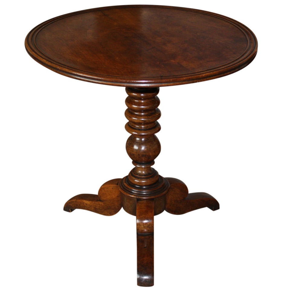 French Antique Louis Philippe Period Gueridon in Walnut