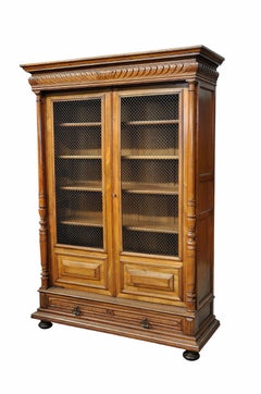 French Antique Late 19th Century Bookcase in Walnut