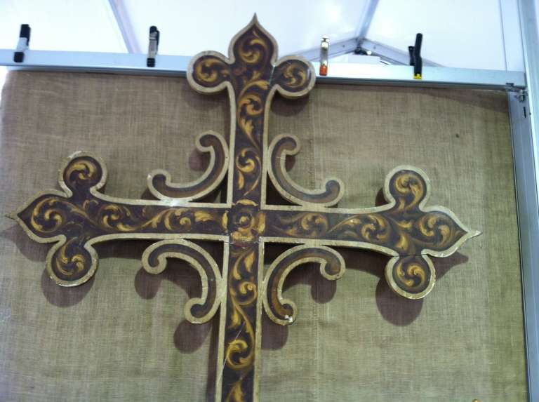 Exceptionally Large Spanish Painted Wooden Cross from the Mid 19th Century In Good Condition In Atlanta, GA
