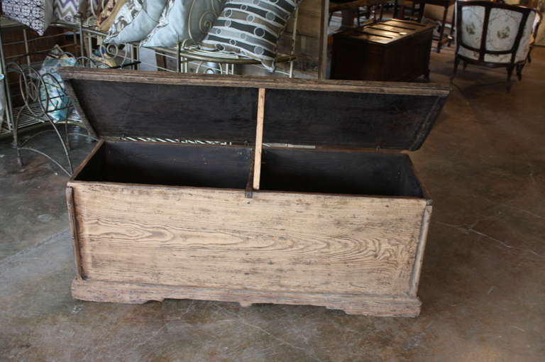 18th Century and Earlier Early 18th Century Catalan Trunk In Pine and Chestnut Wood
