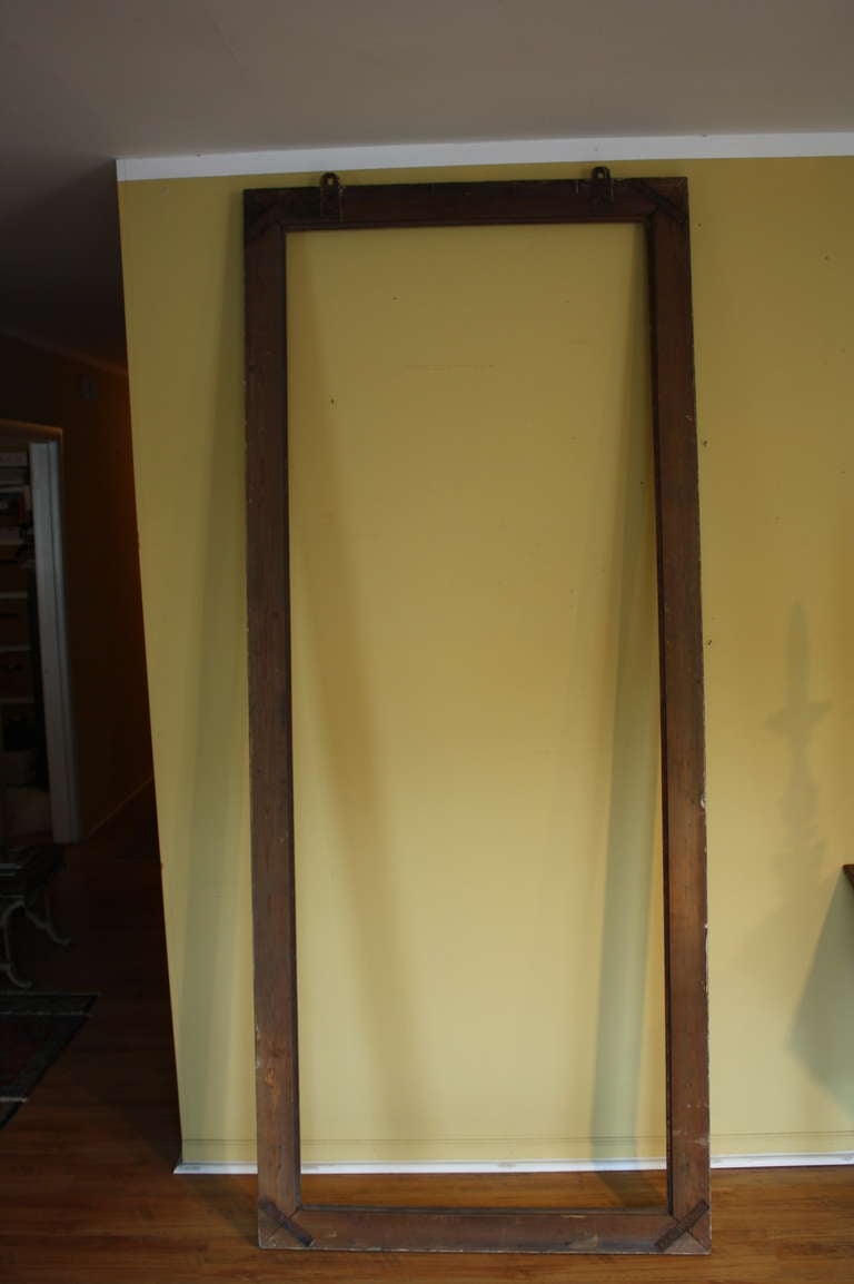 Exceptionally Large Italian 19th Century Wooden Frame In Painted Pine In Good Condition In Atlanta, GA