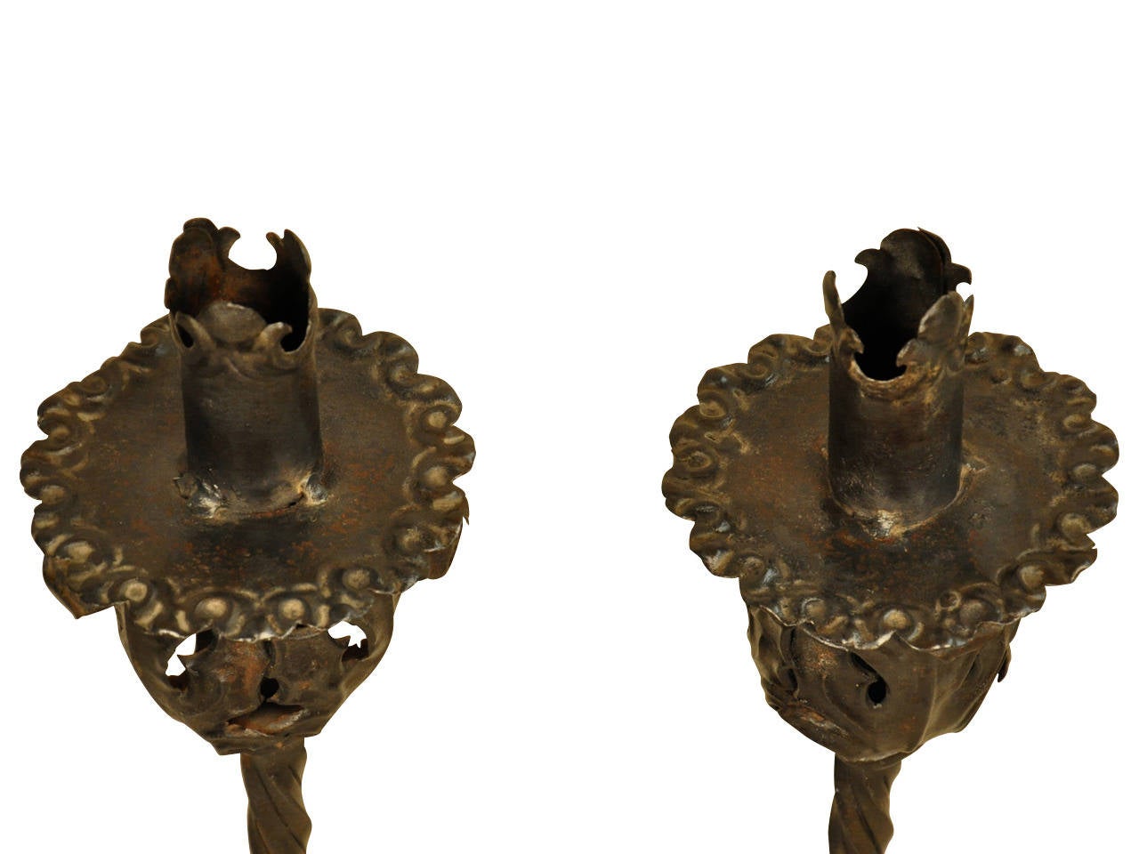 Paar italienische Eisen-Kerzenständer aus dem späten 19. Jahrhundert im Zustand „Gut“ in Atlanta, GA