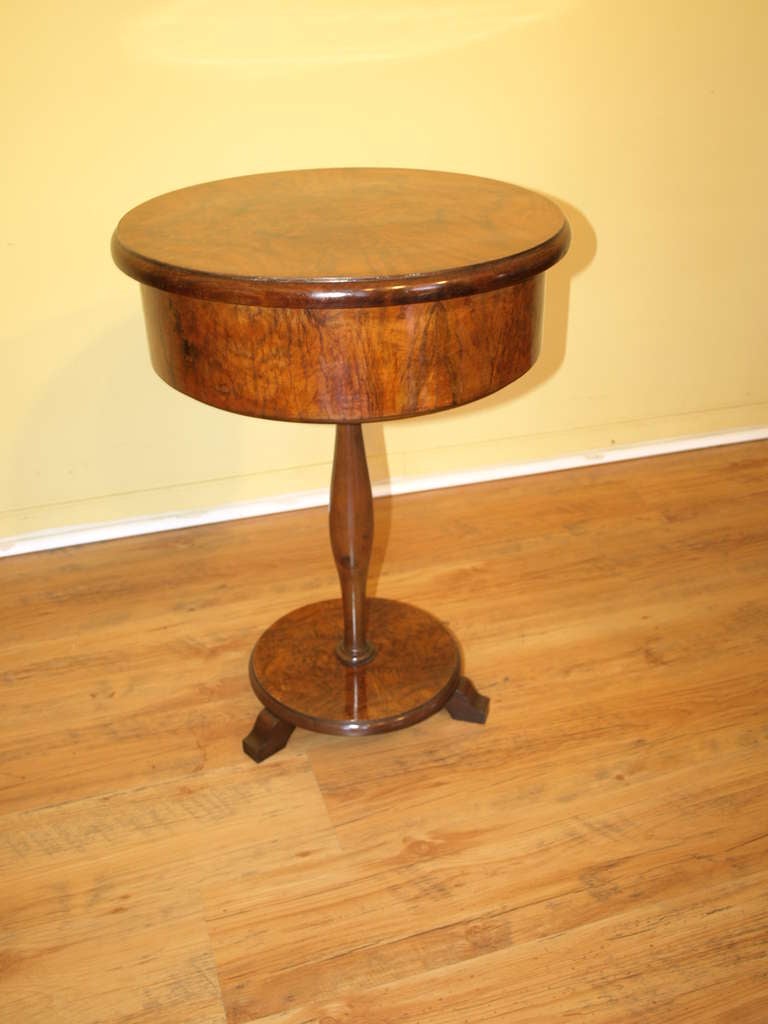 Late 19th Century Round Side Table "Gueridon"