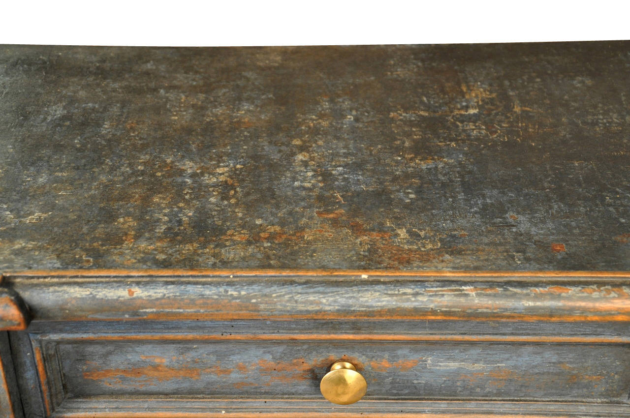 Late 19th Century Italian Credenza In Painted Wood 4