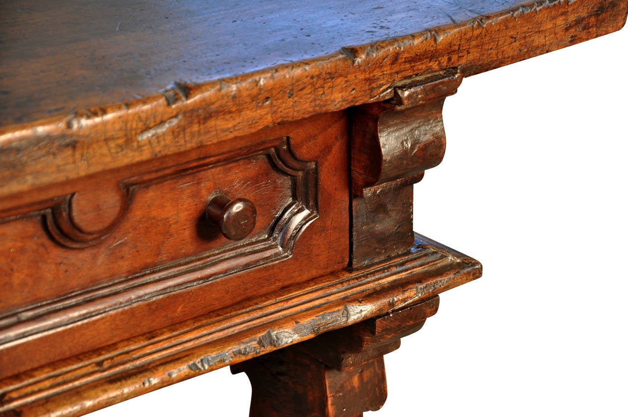 Early 18th Century Spanish Console Table with Solid Board Top in Walnut and Iron 3