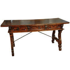 Early 18th Century Spanish Console Table with Solid Board Top in Walnut and Iron
