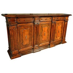 18th Century Italian Credenza In Walnut