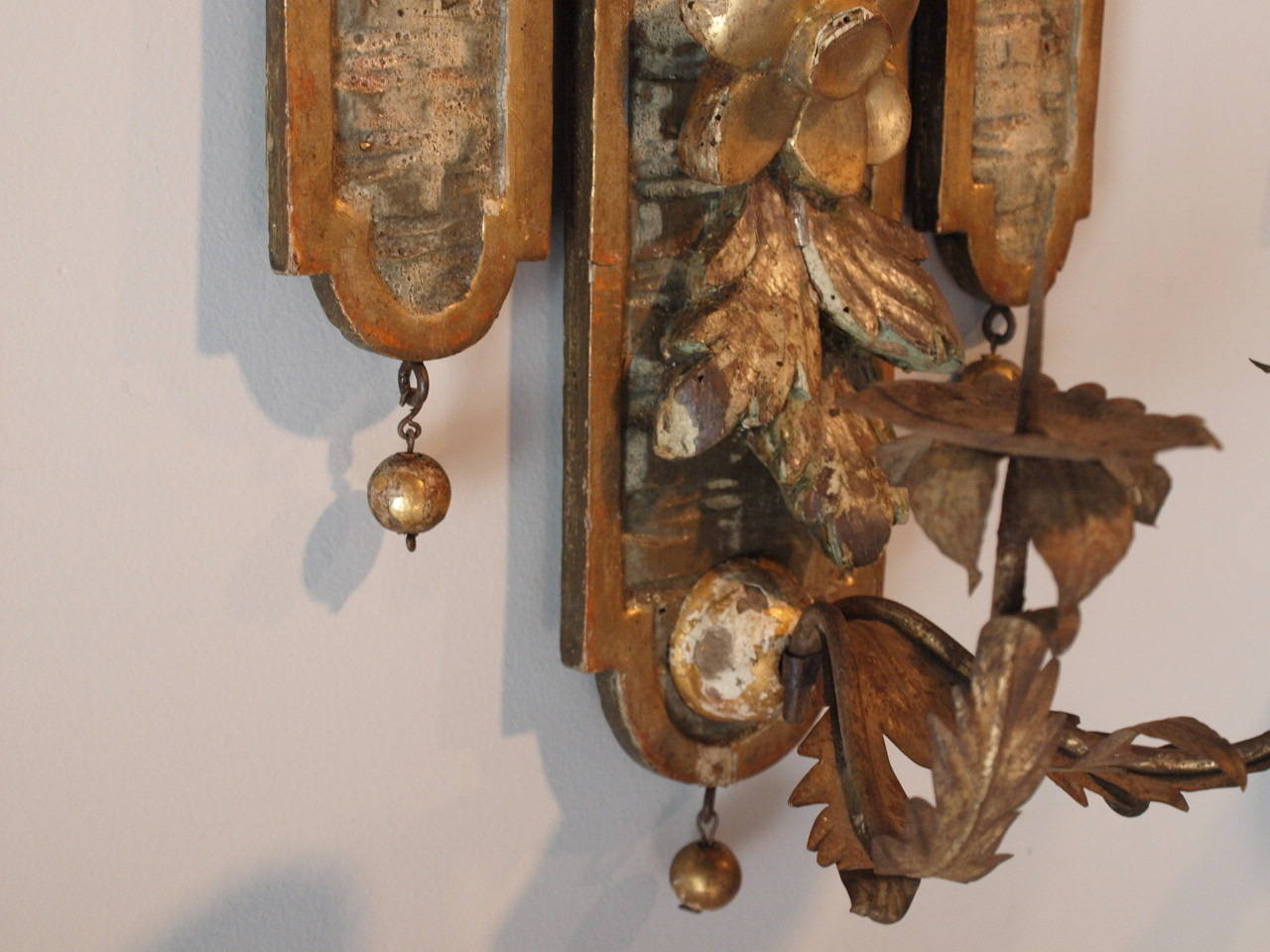 Pair of Italian 18th Century Water Gilded Sconces 1