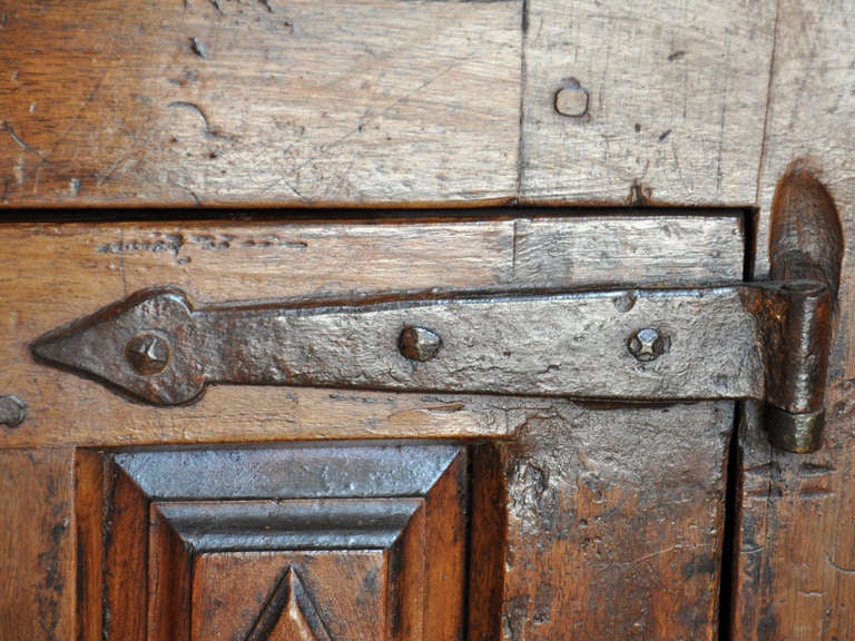 Spanish 18th Century Two Door Antique Buffet in Oak 1
