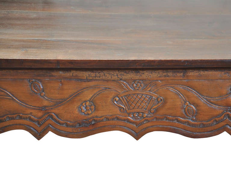 Mid-19th Century French Provencal Louis XV Style Table In Cherry Wood 1