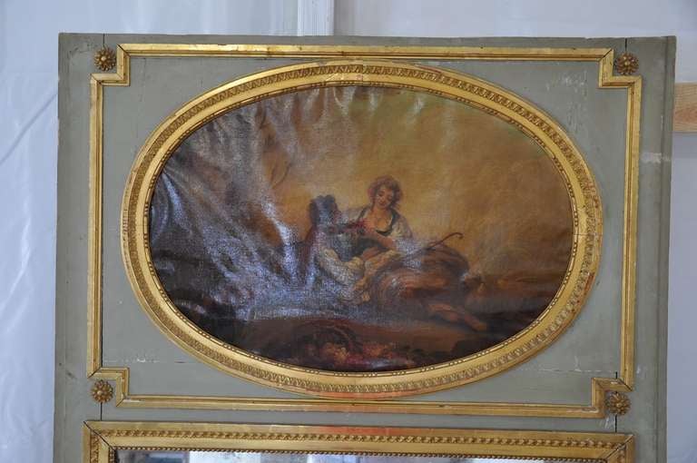 Doré Miroir Trumeau de style Louis XVI du milieu du XIXe siècle en bois peint et doré en vente