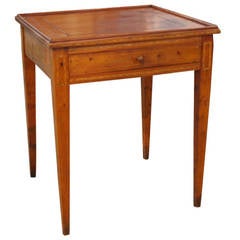 Early 19th Century Italian Side Table in Walnut