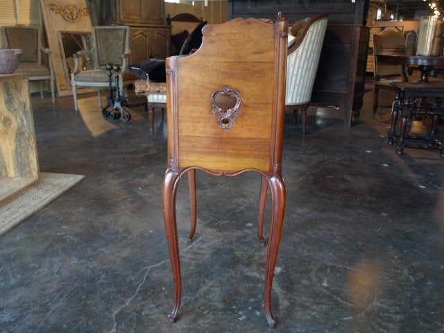 French Louis XV Style Nightstand/Side table in Cherry