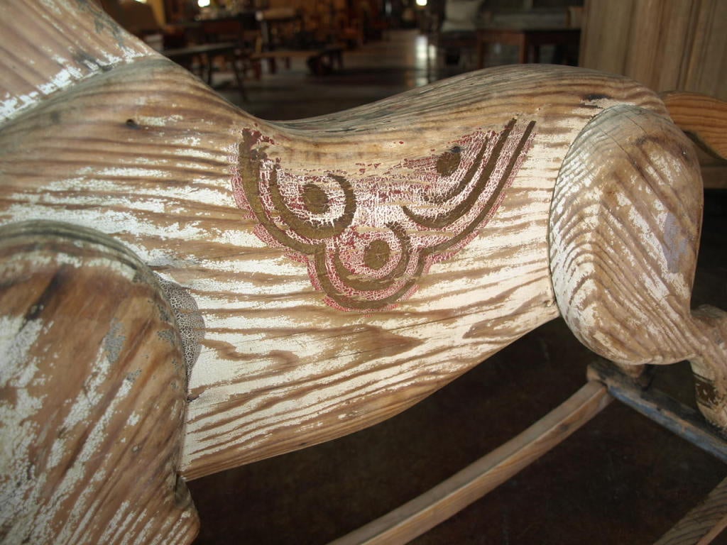 Cheval à bascule en bois peint Bon état - En vente à Atlanta, GA