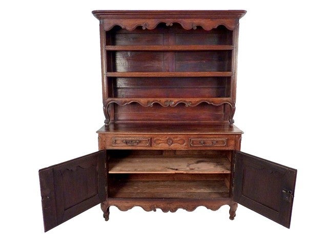 Early 19th Century Louis XV Style Provencal  Vaisselier in  Oak 1