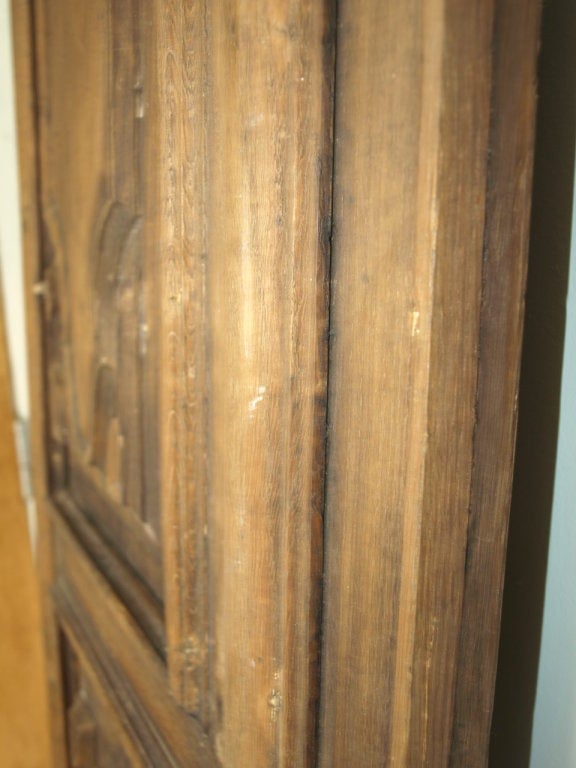 Early 19th Century Italian Panel in Carved Walnut and Oak For Sale 3