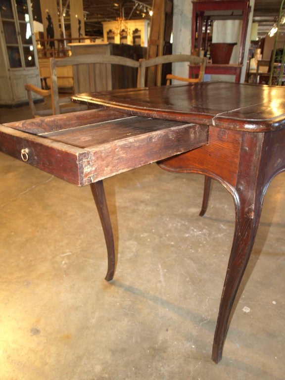 18th Century French Louis XV Period Table In Chestnut For Sale 2
