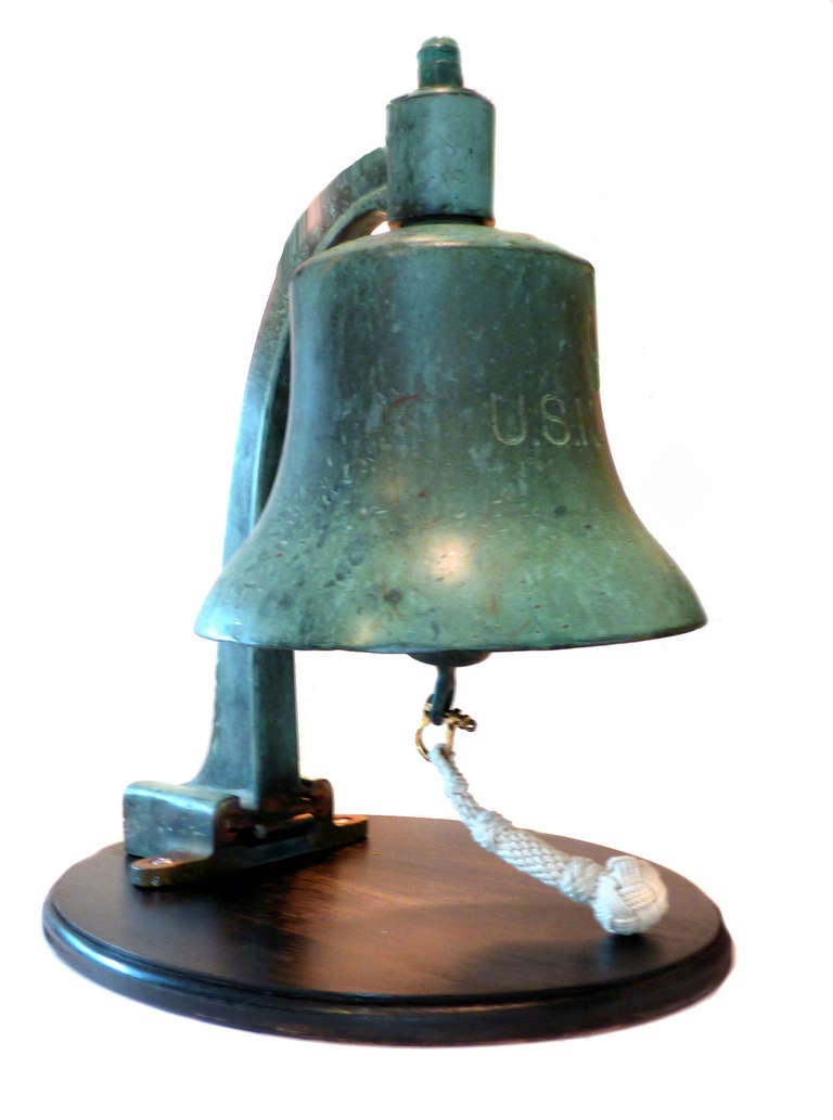 VERY RARE WW II U.S. NAVY FOREDECK BELL 

From the Family of a WW II US Naval Aviator since 1945 

Presented is as interesting a Naval bell as you will ever see. It has a sixty seven year old patina in varying shades of Green that give it an
