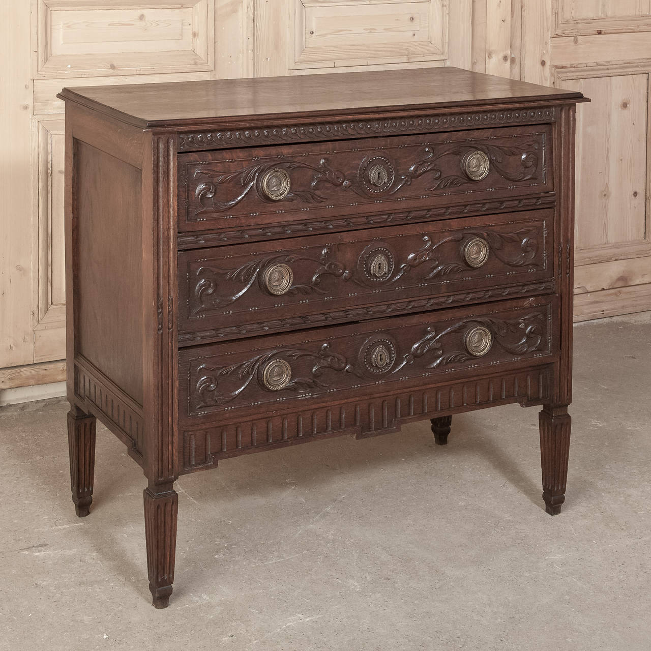 Country French Louis XVI Style Commode In Excellent Condition In Dallas, TX