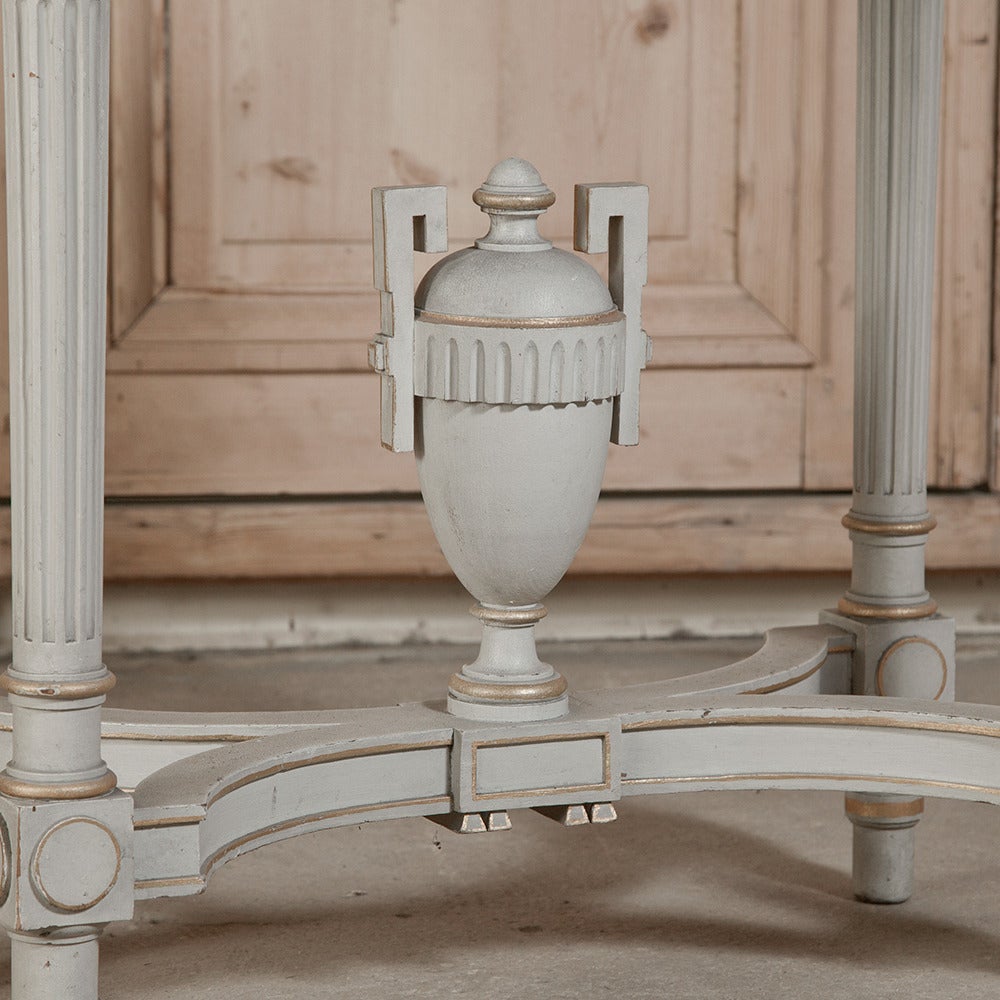 Louis XVI Painted Console Table In Excellent Condition In Dallas, TX