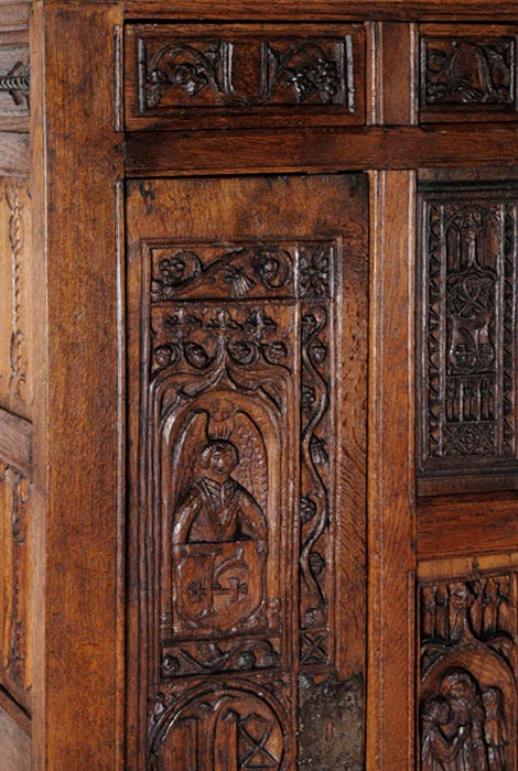 Antique Gothic Bonnetiere