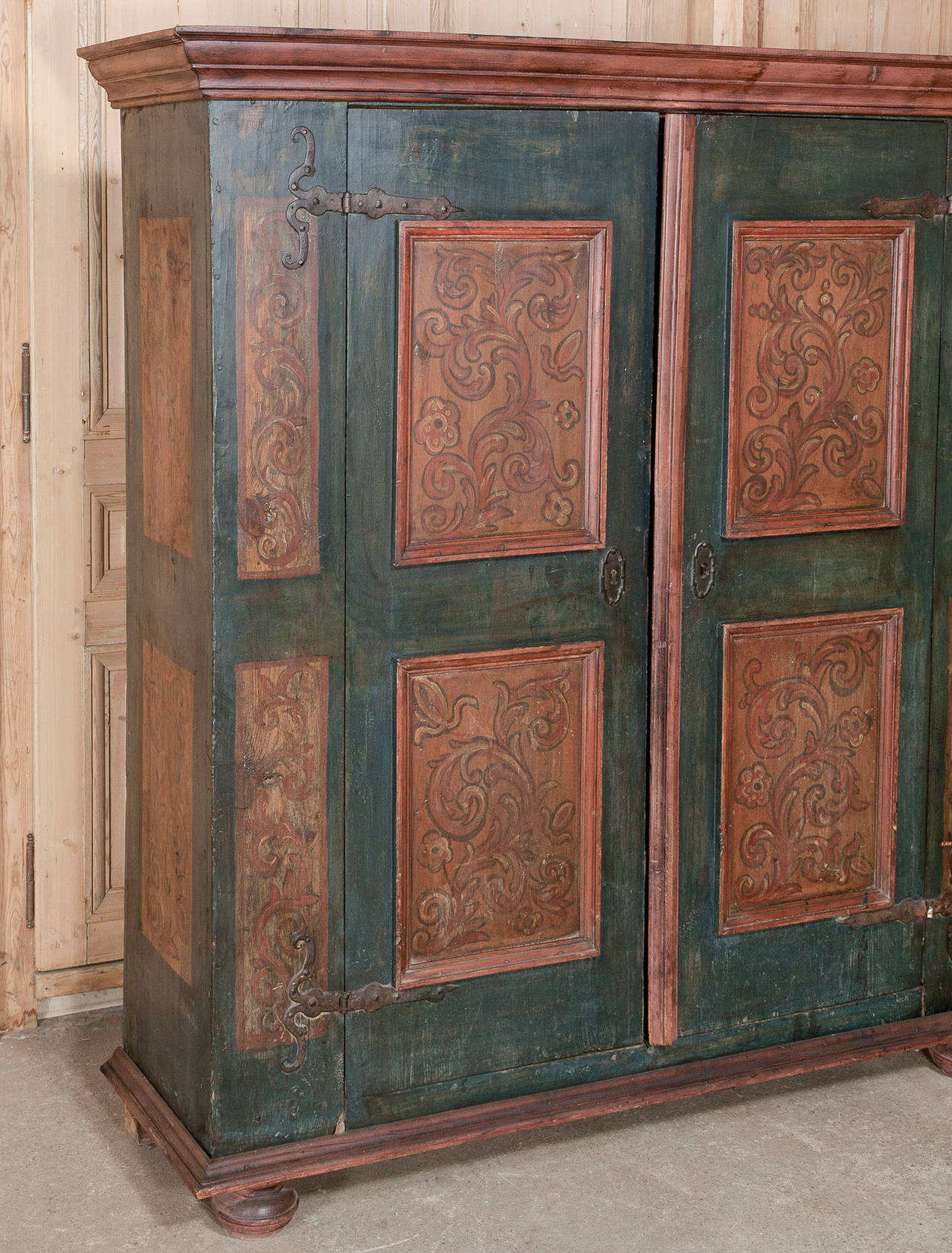 armoire rustic