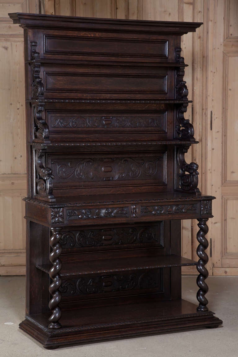 Antique Grand Vaisselier Renaissance avec bureau