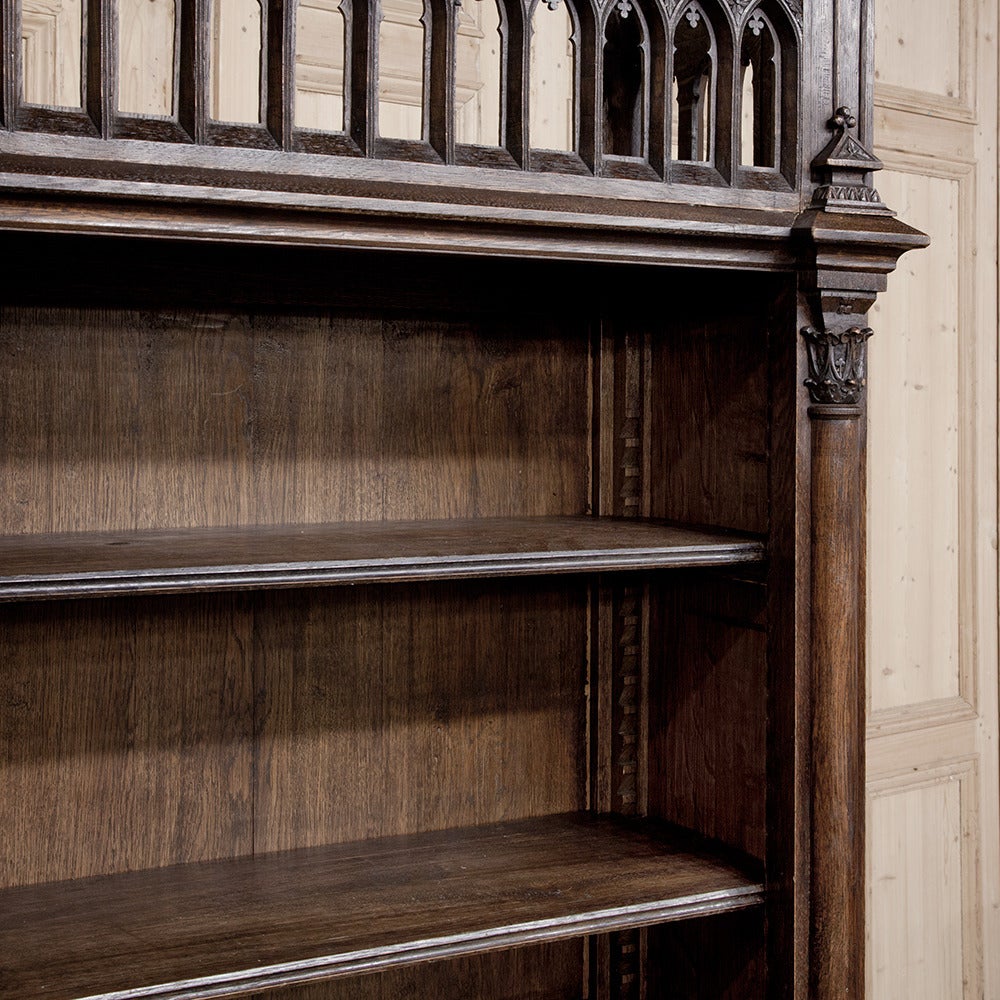 19th Century Gothic Open Bookcase In Excellent Condition In Dallas, TX