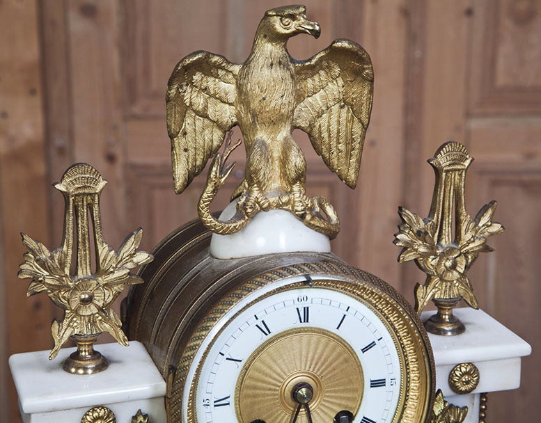 19th Century French Neoclassical Carrara Napoleon III Period Mantel Clock Set In Excellent Condition In Dallas, TX