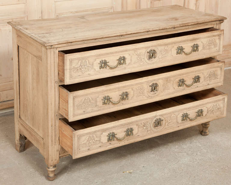 18th Century and Earlier 18th Century Country French Stripped Oak Commode