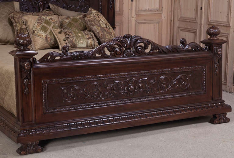 20th Century Italian Renaissance Walnut King Bed