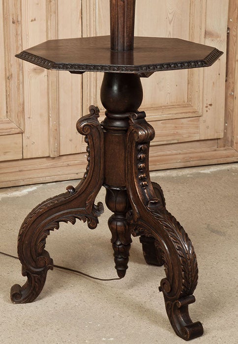 20th Century Vintage Louis XIV Walnut Floor Lamp