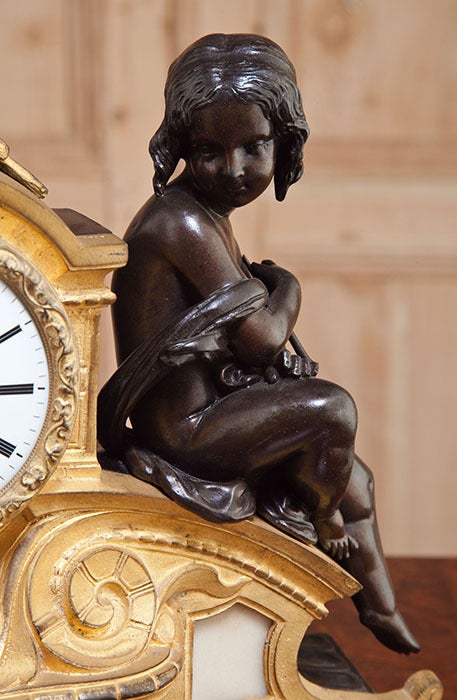 Antique Napoleon III Bronze Mantel Clock In Excellent Condition In Dallas, TX