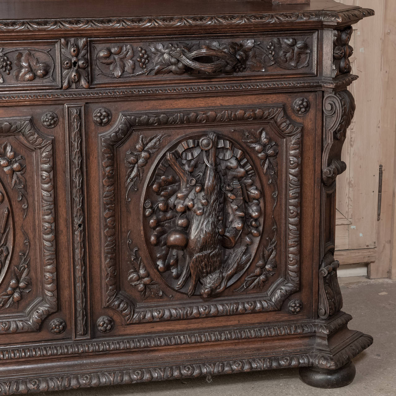 19th Century Grand French Hunt Vaisselier/Sideboard In Excellent Condition In Dallas, TX