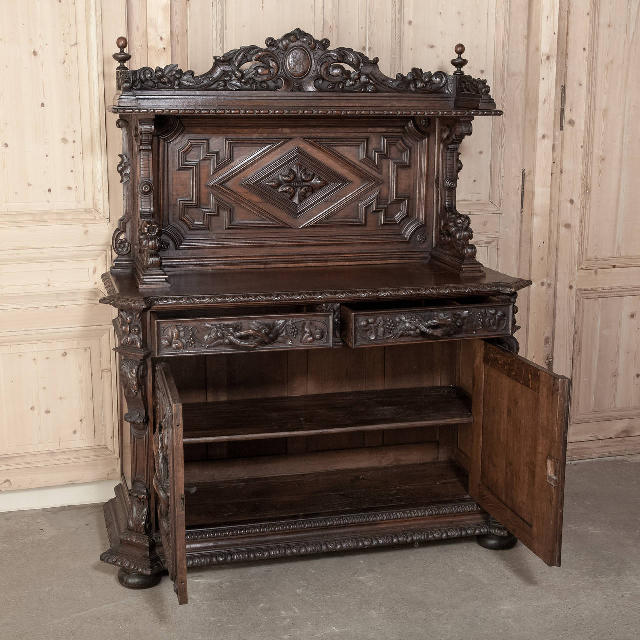 19th Century Grand French Hunt Vaisselier/Sideboard 2