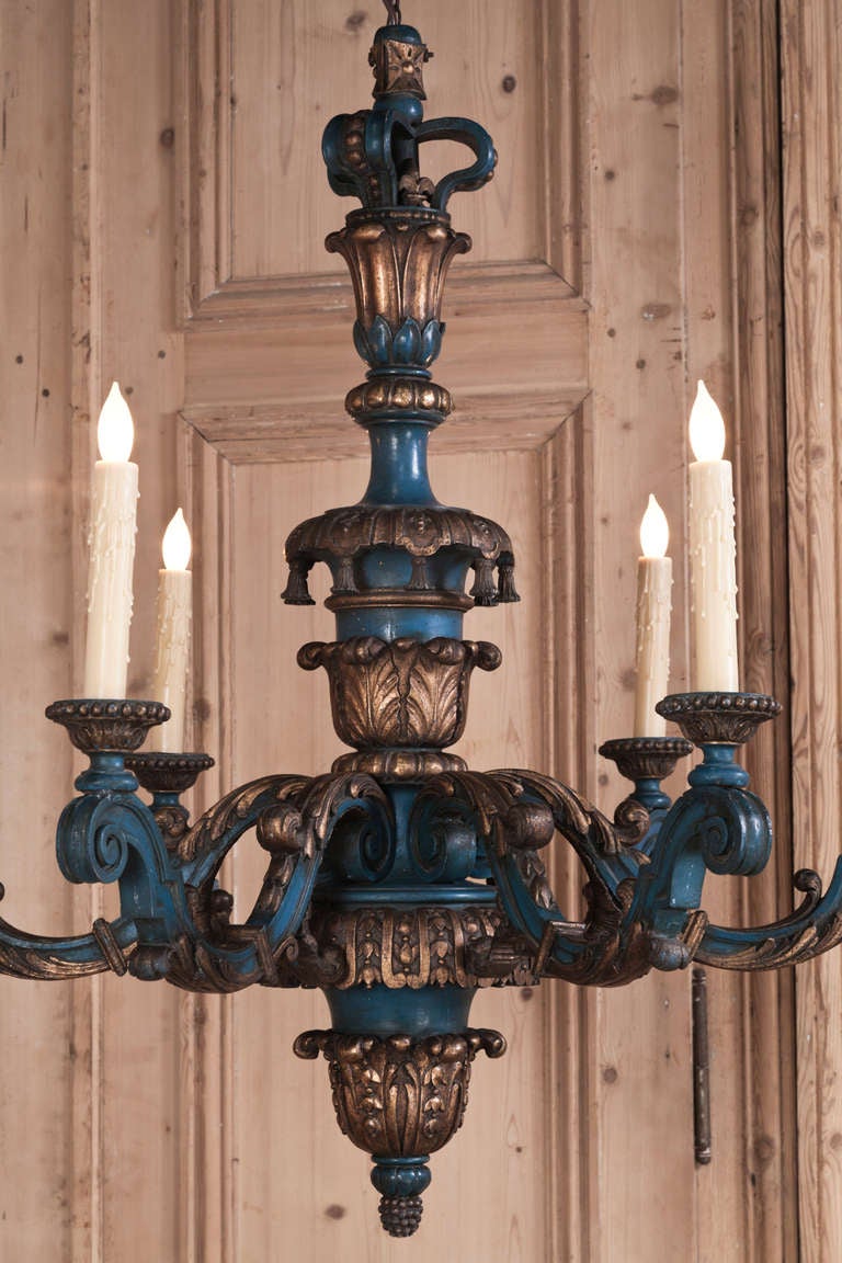 Vintage Louis XIV Painted Chandelier In Excellent Condition In Dallas, TX