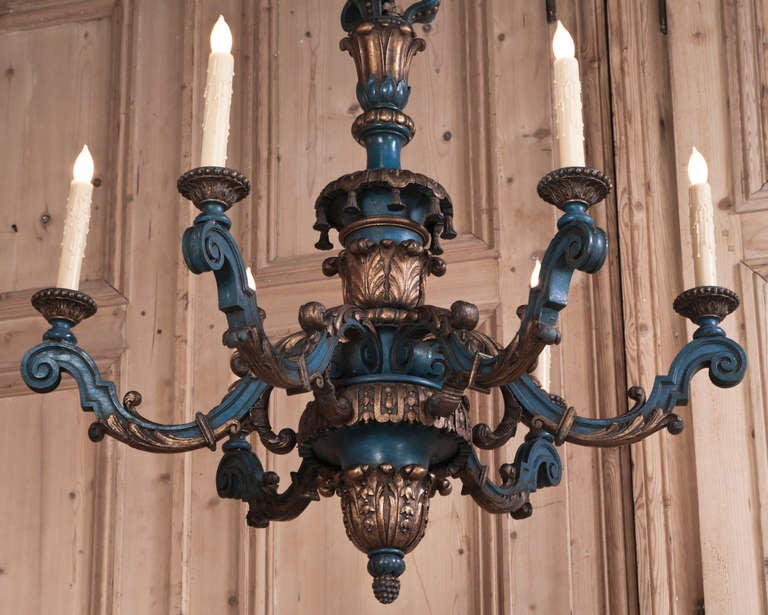 Vintage Louis XIV Painted Chandelier 3