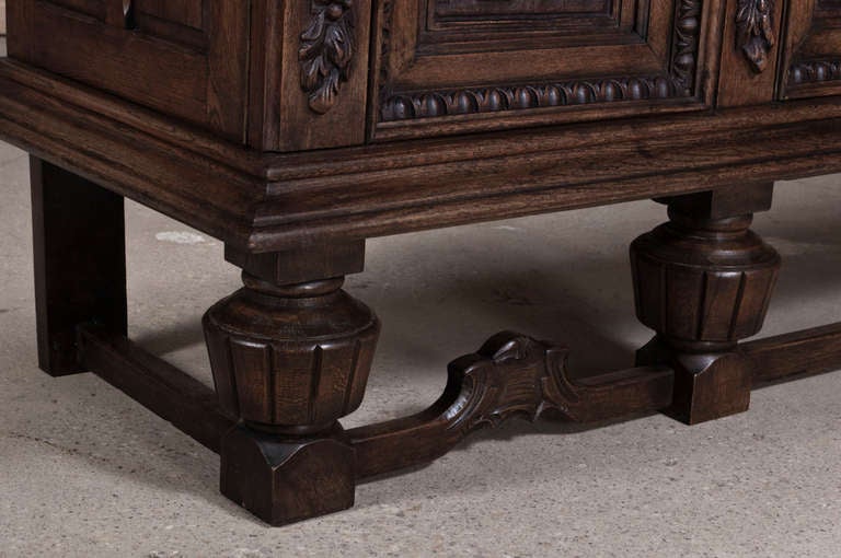 Vintage Flemish Renaissance Raised Buffet 1