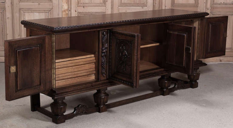 Vintage Flemish Renaissance Raised Buffet 5