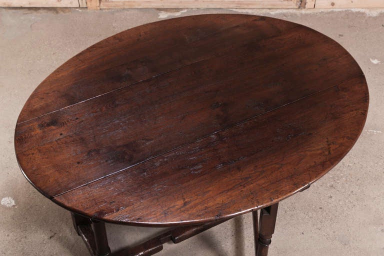 Antique Oval Drop Leaf Gateleg Table 4