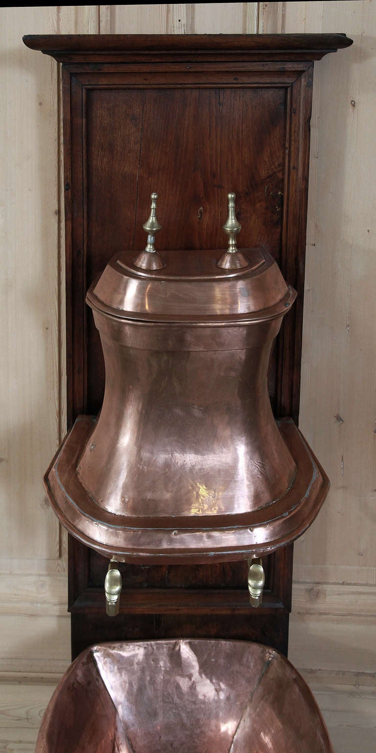Antique French Copper Wall Fountain In Excellent Condition In Dallas, TX