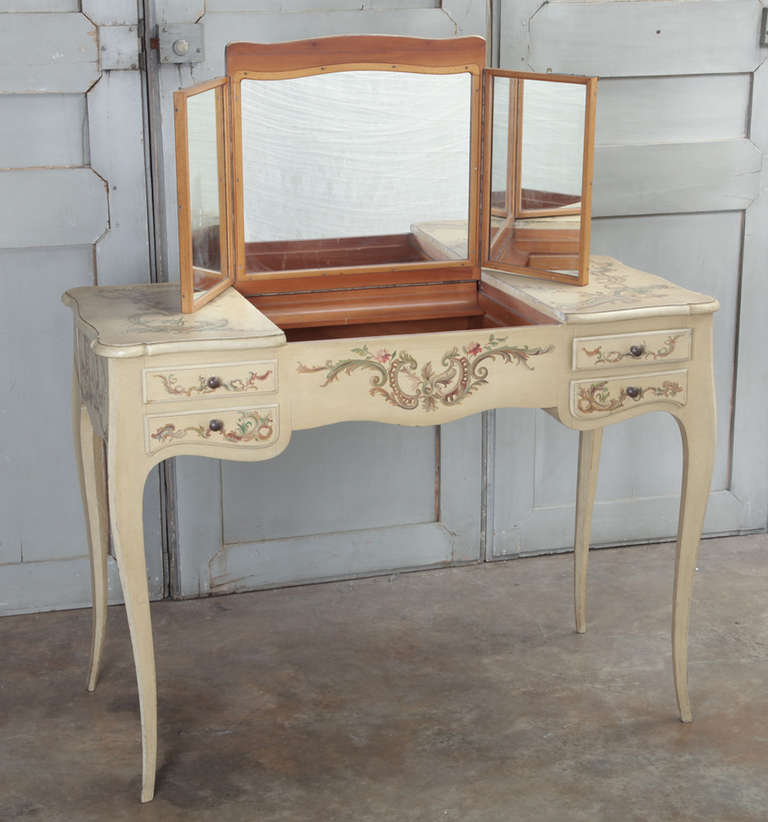 Mid-20th Century Vintage French Louis XV Painted Vanity